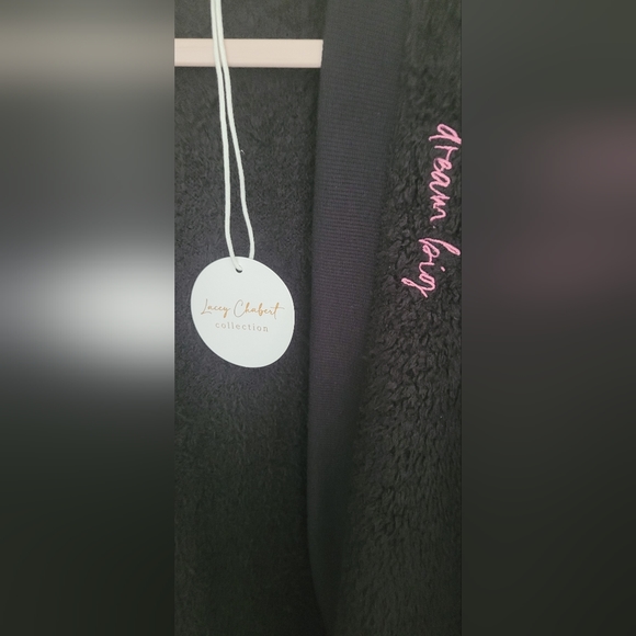 Lacey Chabert Marshmallow Chenille Cozy Cardigan - Picture 9 of 10